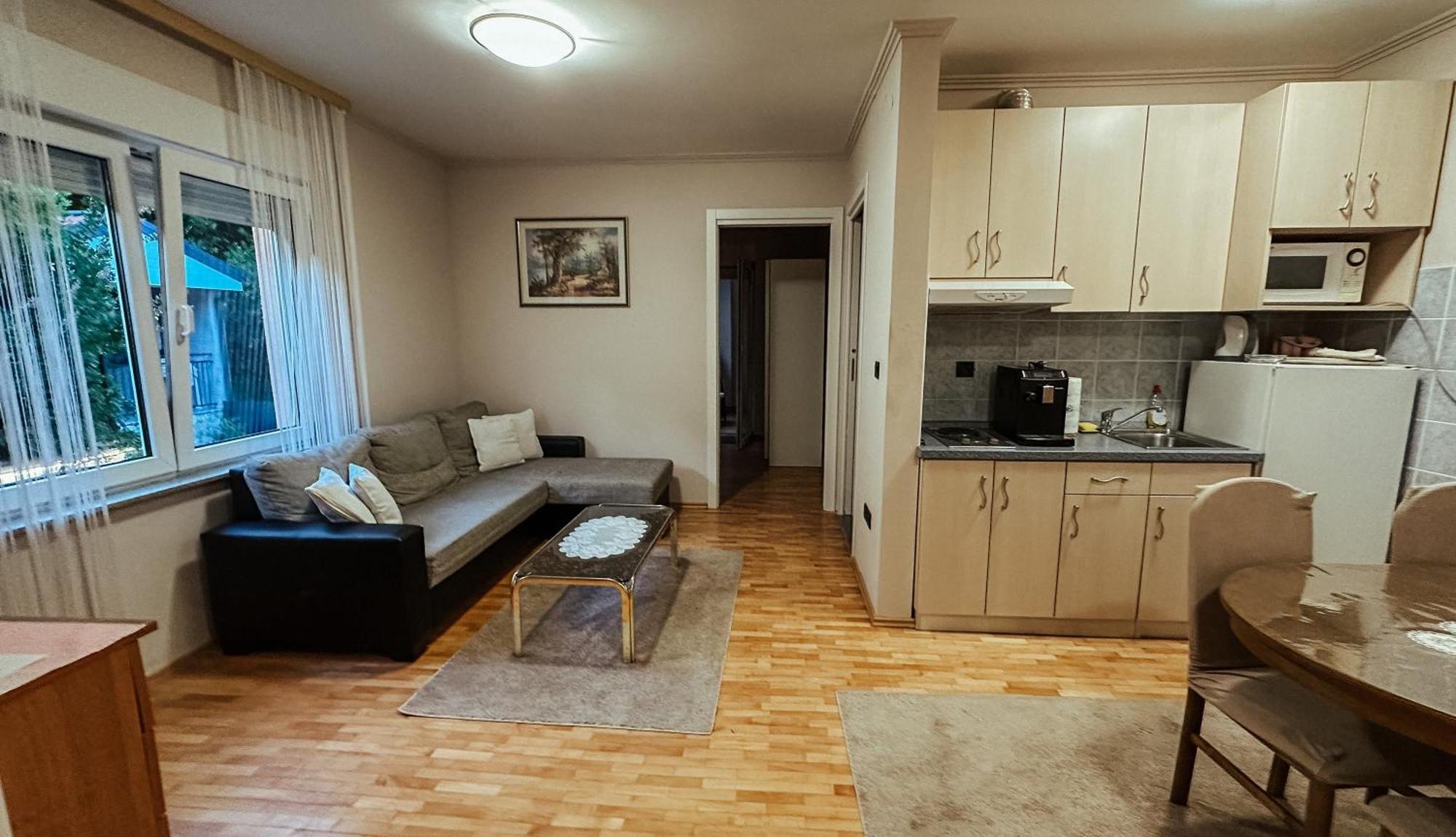 Apartmani Jelena Abbázia Kültér fotó